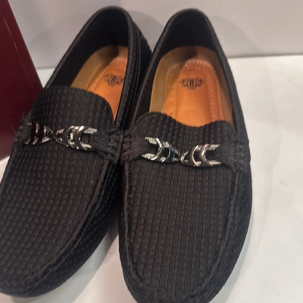 Royal Bones Black Slip-On Loafers with Sleek Design - Picture 2 of 9